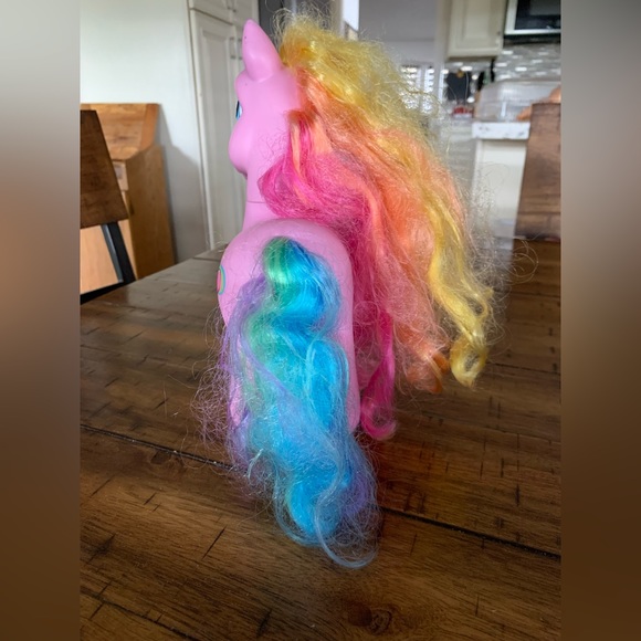 My Little Pony G3 RARITY the Unicorn 9" 2005 Rainbow Hair Pink. Skywishes - Picture 9 of 10
